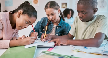 L'association Les Trois Sources recrute