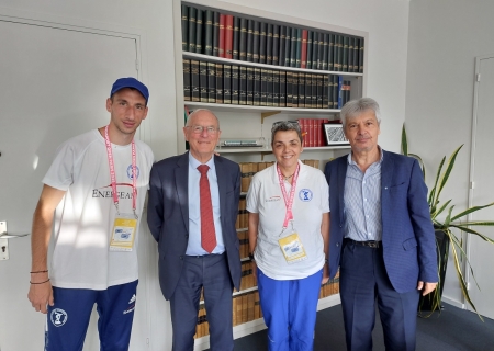 photo présence avec Mr Le Maire 