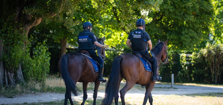 Une patrouille équestre pour la police municipale Antony-Sceaux